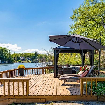 Charming Riverside Cottage, Walk To Beach Wasaga Beach Exterior photo